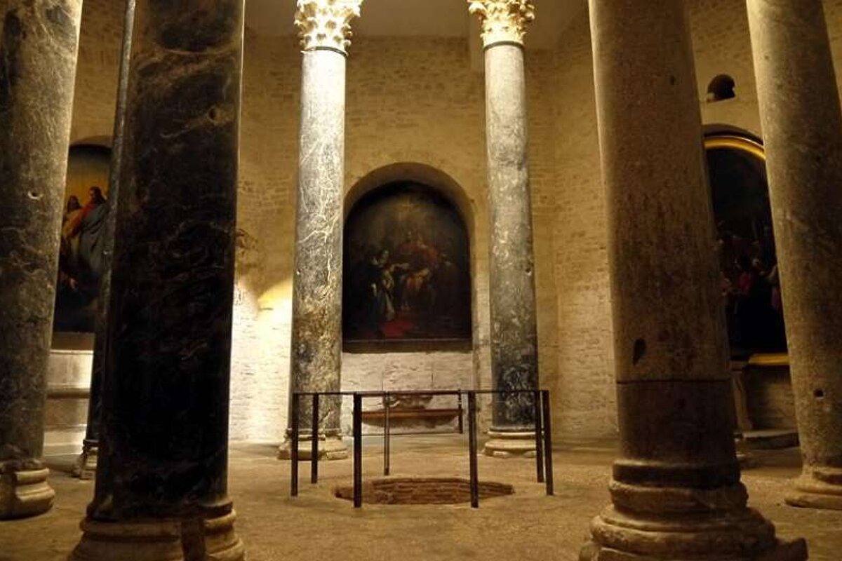 image of a church interior
