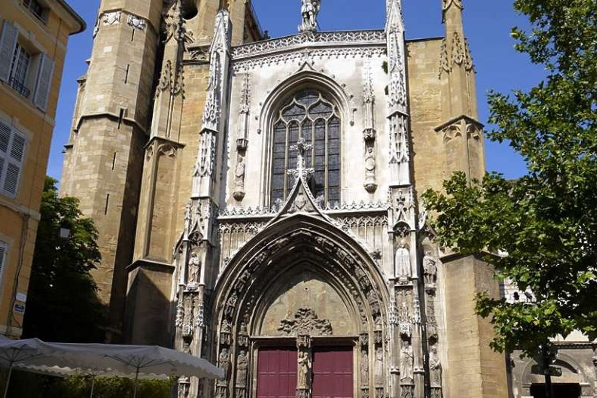 image of a church facade