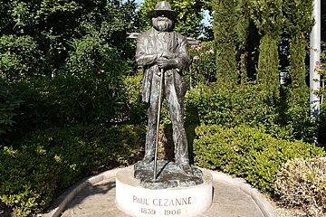image of a statue of a man