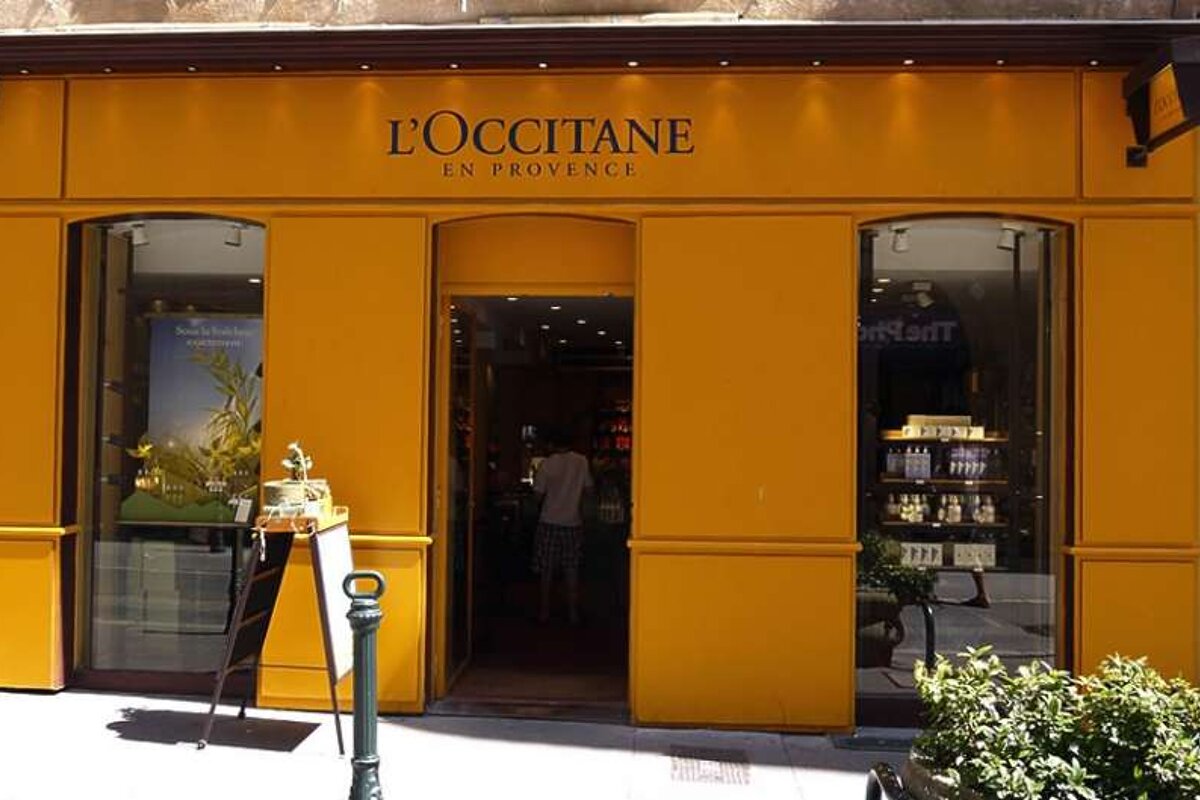 image of a yellow shop front