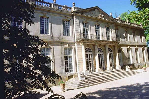 photo of a manor house