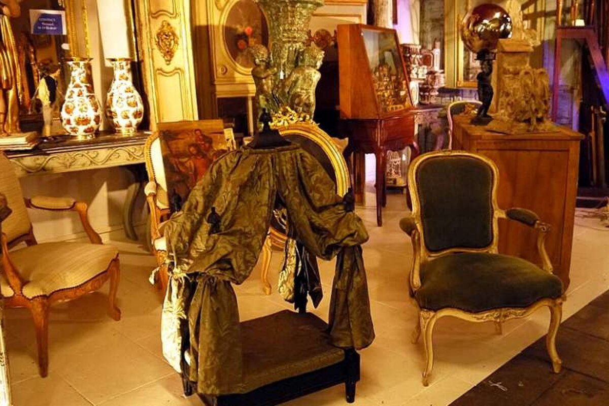 a photo of antique chairs