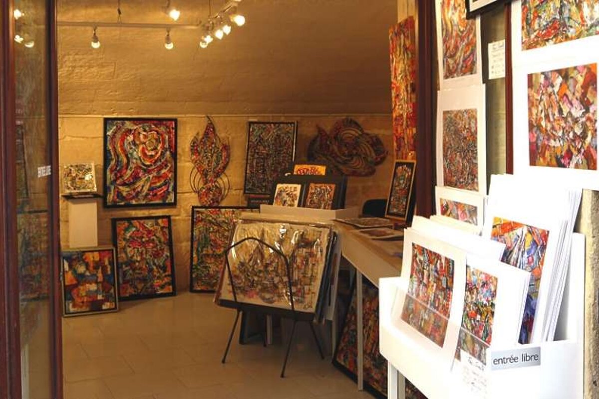 a photo of inside an art gallery