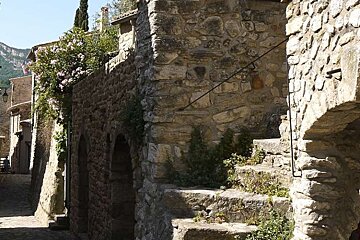 a photo of a lane and stone steps