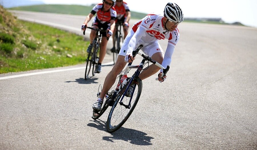 Cycling in Alpe d Huez