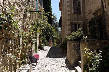 a photo of a lane and chairs
