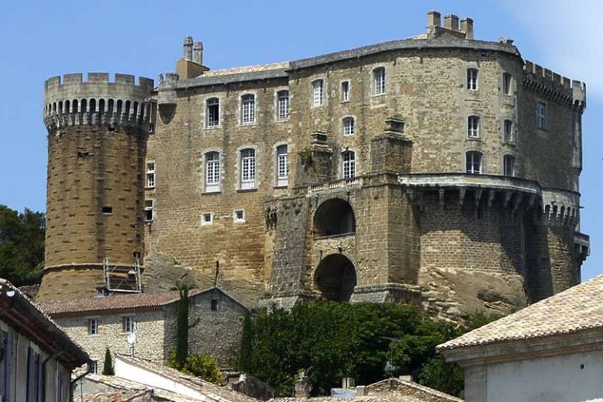 photo of a castle