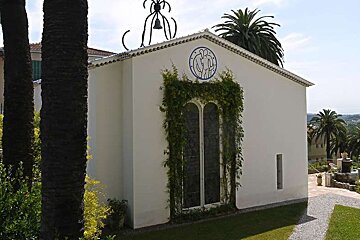 photo of a white chapel