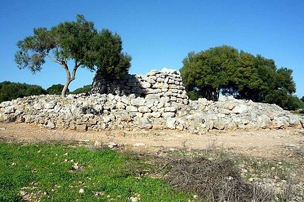 a photo of a stone ancient settlement