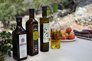 photo of bottles of olive oil