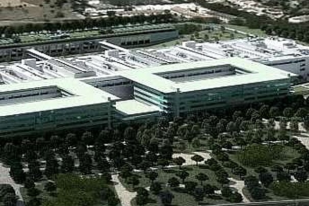 a photo of a new hospital