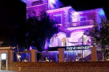 a photo of a mallorcan restaurant