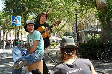 a photo of musicians in soller mallorca
