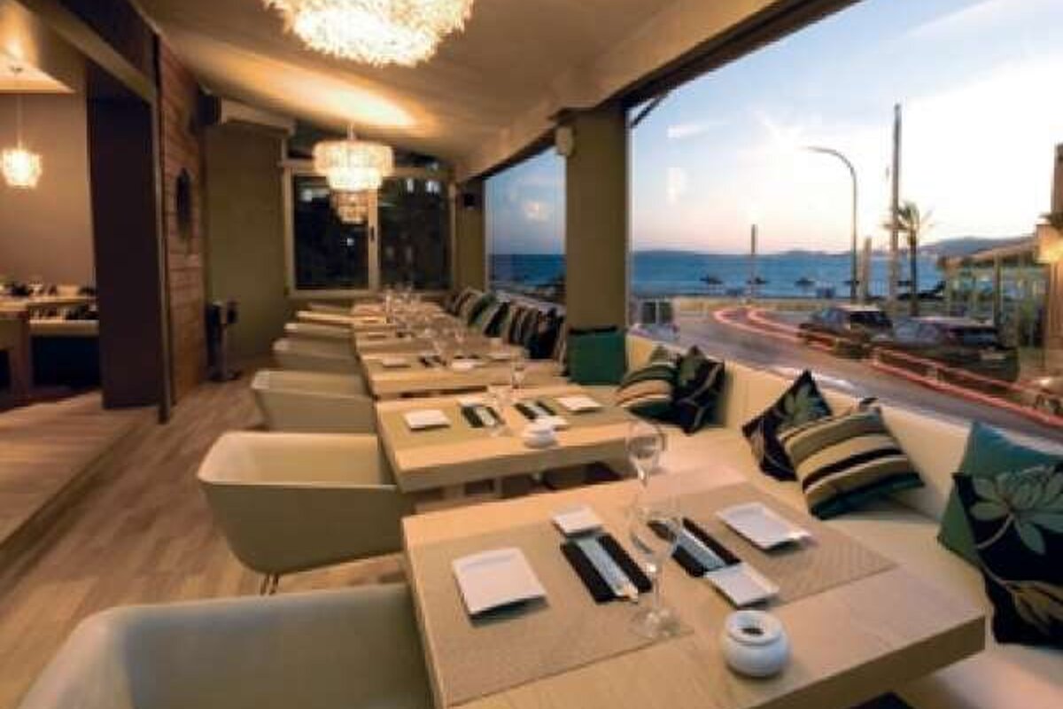 a photo of restaurant wasabi blue japanese in mallorca