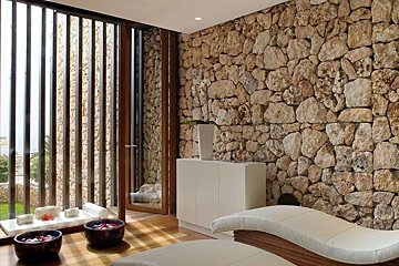 a photo of massage beds in bodyna spa in majorca