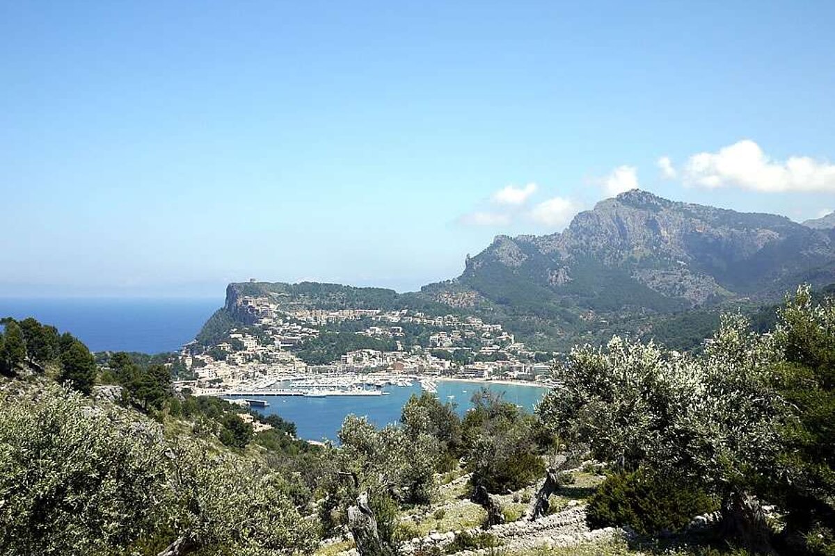 a photo of port soller bay