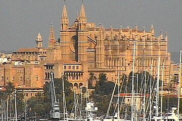 a photo of le seu cathedral in palma