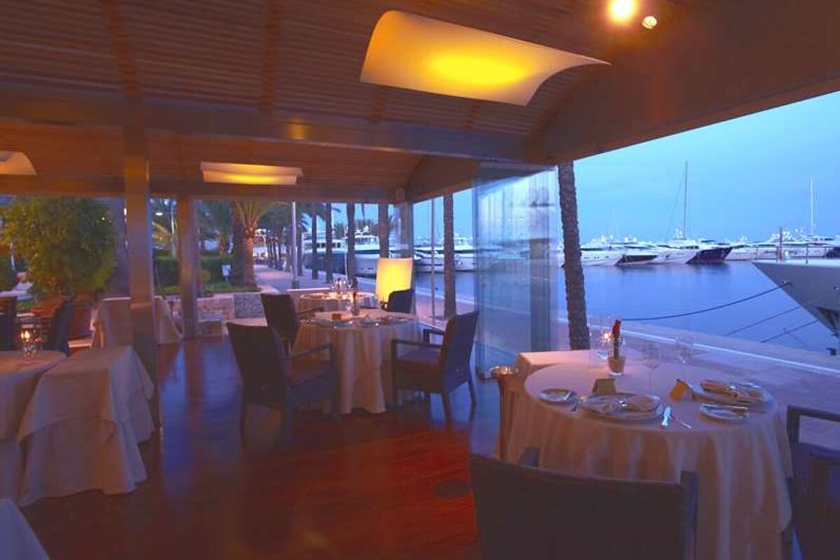 Tristan Restaurant, Puerto Portals exterior