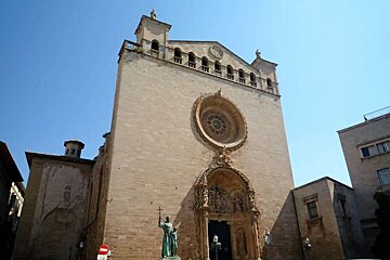 a photo of st frances church in palma de majorca