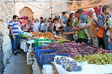 Fruit stall at Sineu market