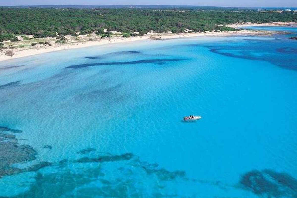 a photo of a blue sea bay
