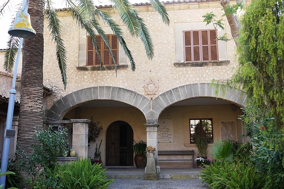 a photo of serra museum mallorca majorca