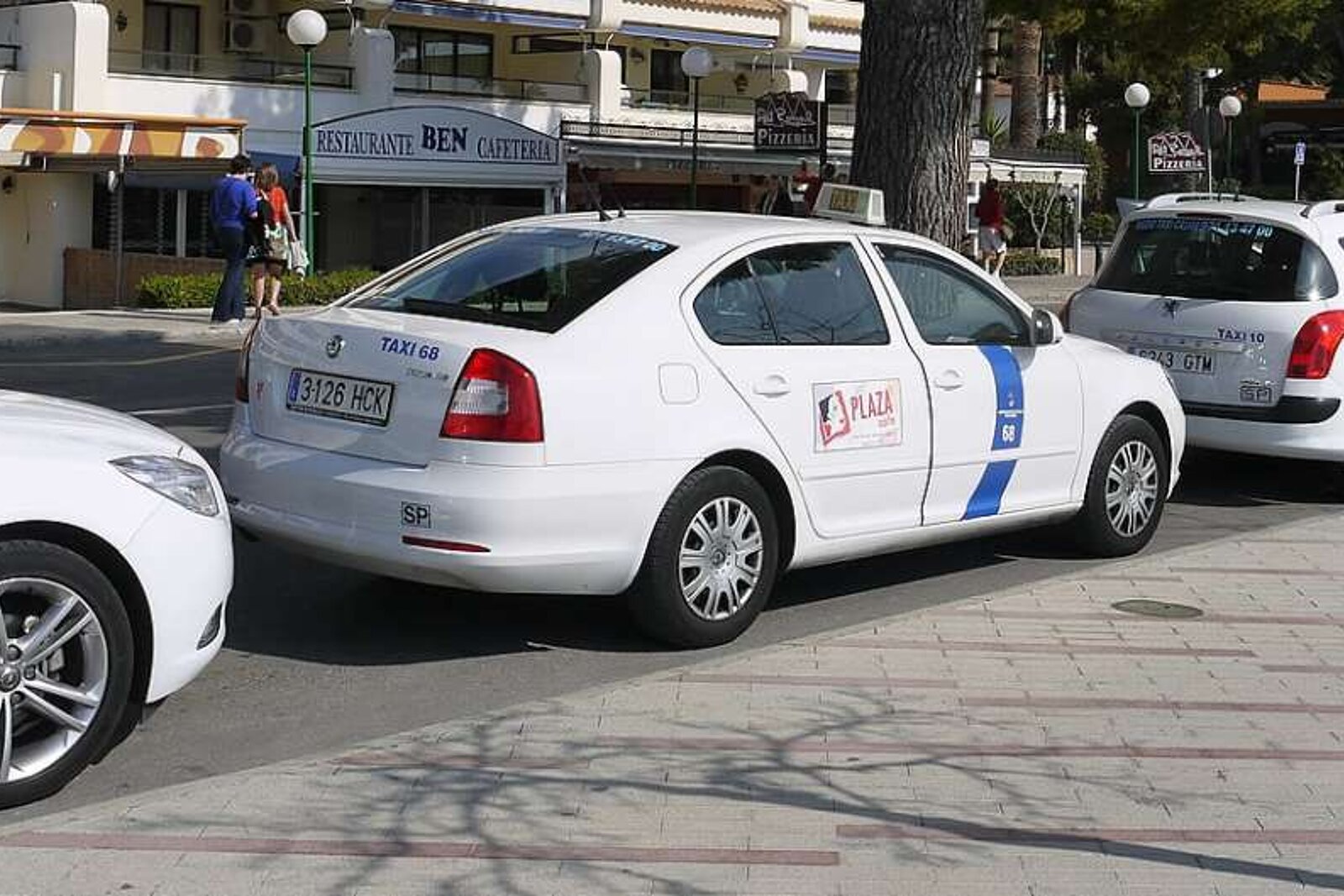 Book a Taxi in Mallorca with Free App