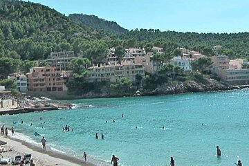 a photo of the beach and countryside of st elm in majorca