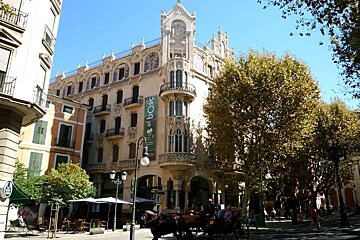 a photo of the foundation la caixa building