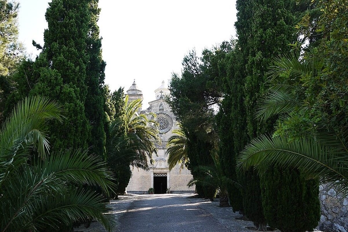 a photo of ermita de bonany mallorca majorca