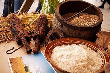 a photo of a bowl of majorcan rice