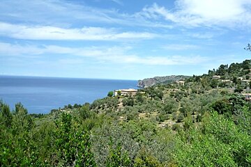 photo of tramuntana mountains meeting the sea mallorca majorca