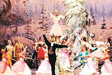 a photo of the ballet the nutcracker