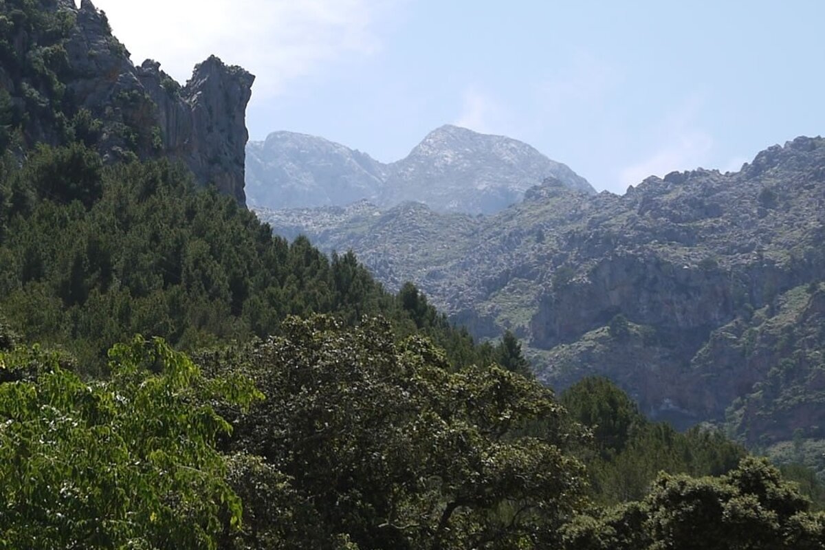 a photo of tramuntana mountains mallorca majorca