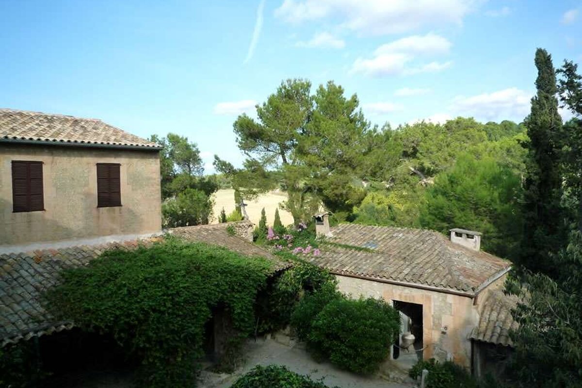 a photo of the outbuildings at els calderers country house