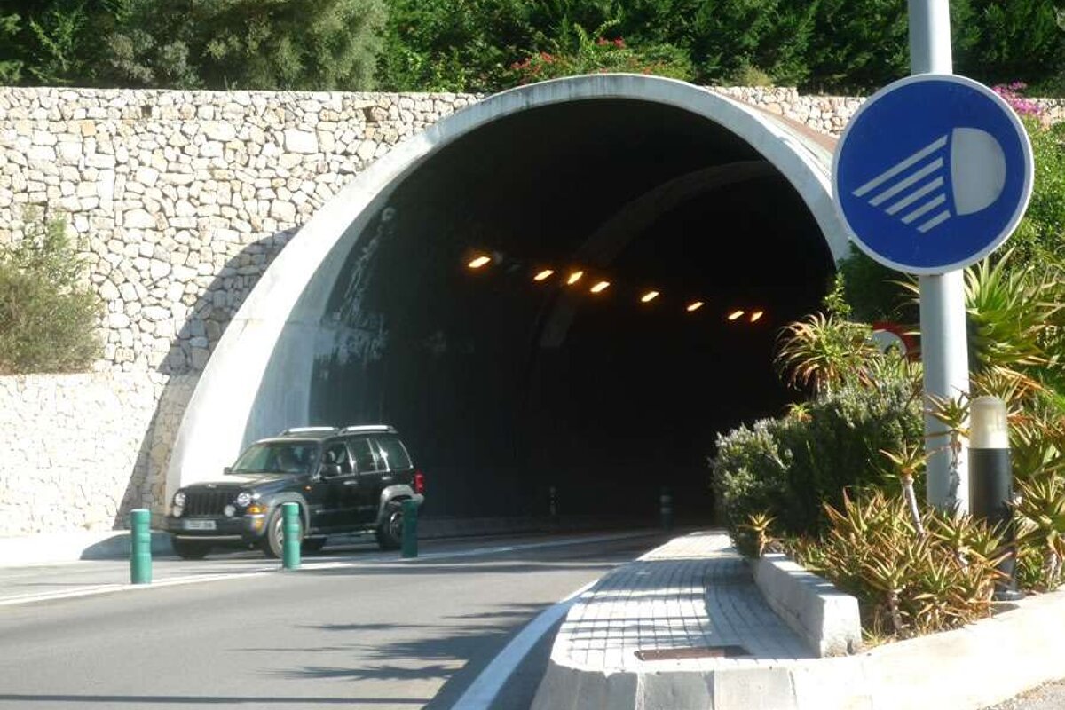 a photo of the pay tunnel on the road to soller majorca