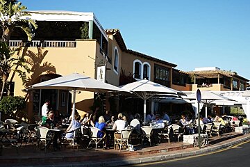 a photo of wellies bar restaurant cafe puerto portals mallorca majorca