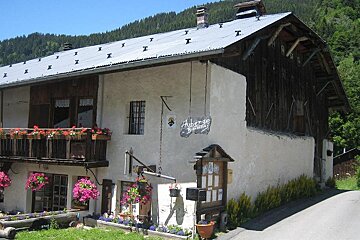 Auberge de Bionnassay (1315m), Chamonix exterior
