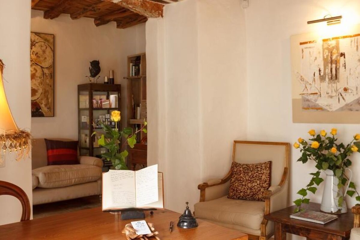 Can Pardal Hotel, San Miguel lounge room 