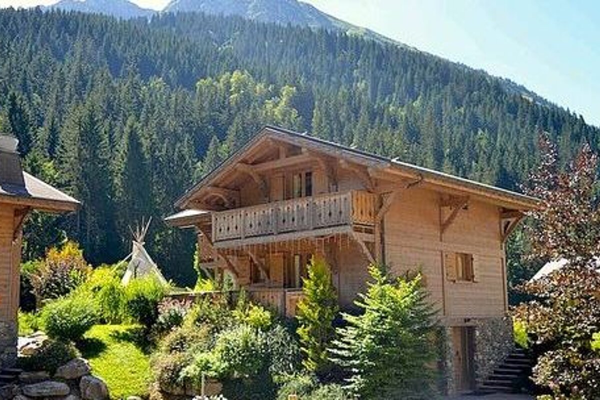 Des Amis Chalet, Les Prodains exterior