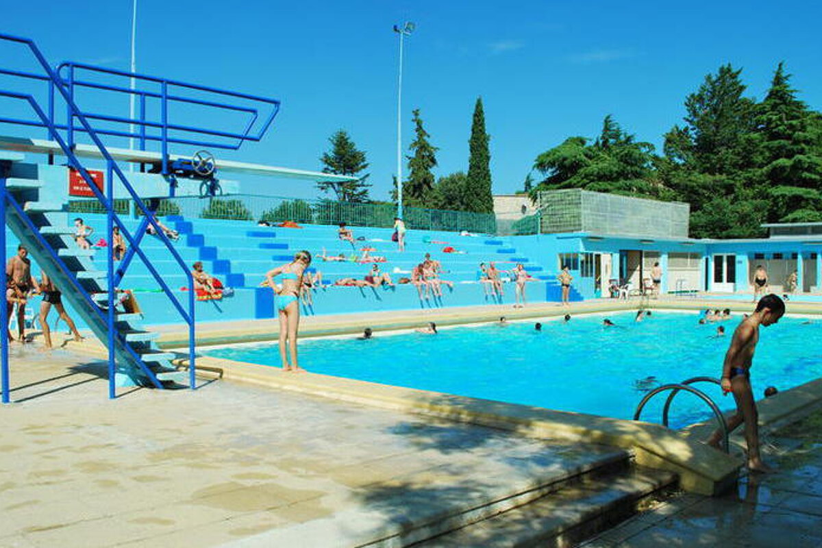 Outdoor Swimming Pool, Vaison la Romaine