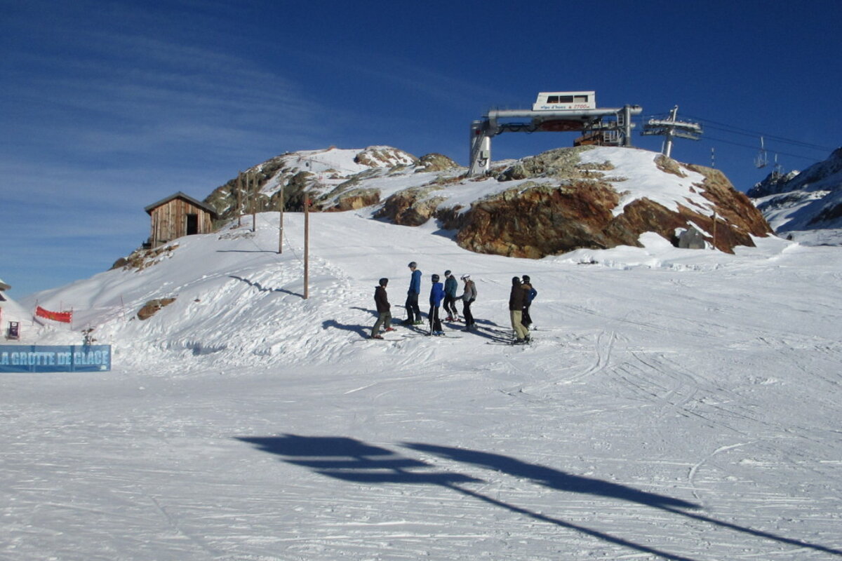 quiet pistes in alpe dhuez