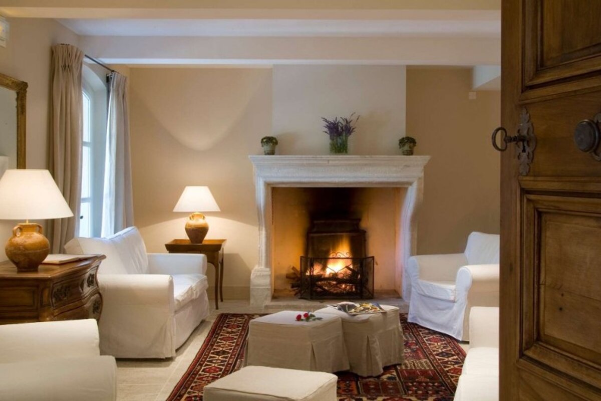 Benvengudo Hotel, Les Baux de Provence lounge room 