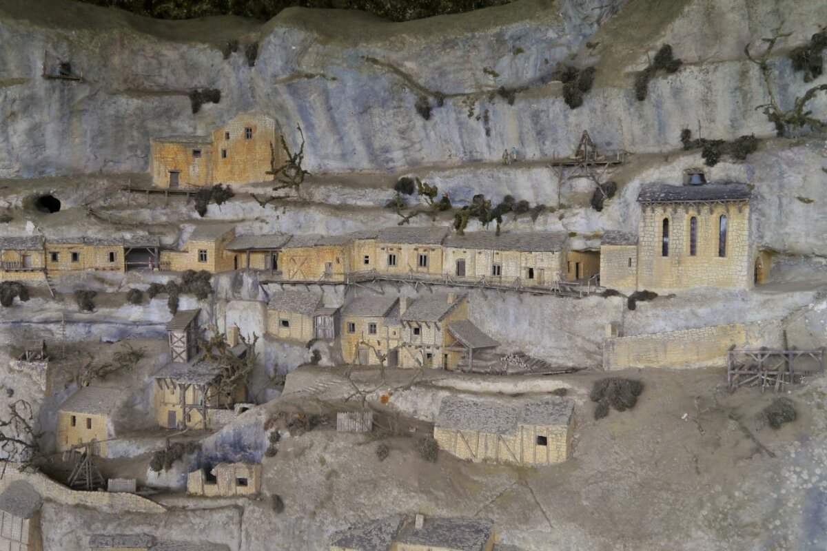model of a troglodyte village