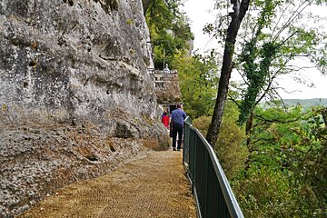 the pathway at La Roque saint Christophe