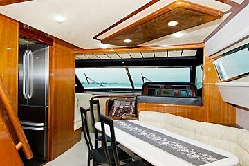 Ferretti 70' 21.7m Motor Yacht, Palma de Mallorca dining