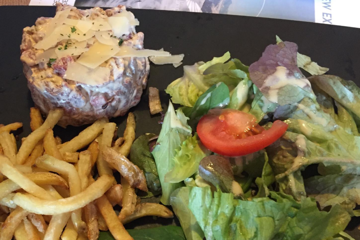 La Poya Restaurant, Avoriaz style of cuisine