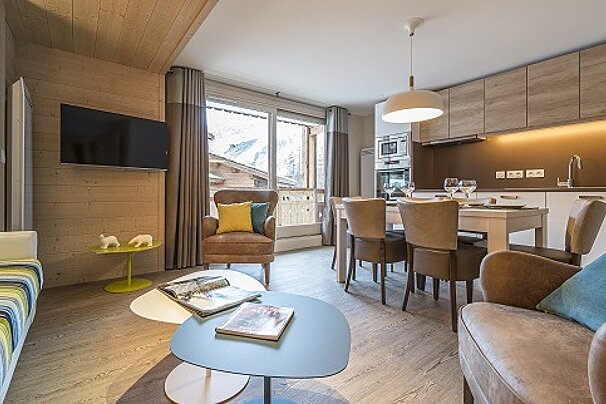Les Chalets du Jardin Alpin Residence, 3 bedroom, Val d'Isere - Centre living room