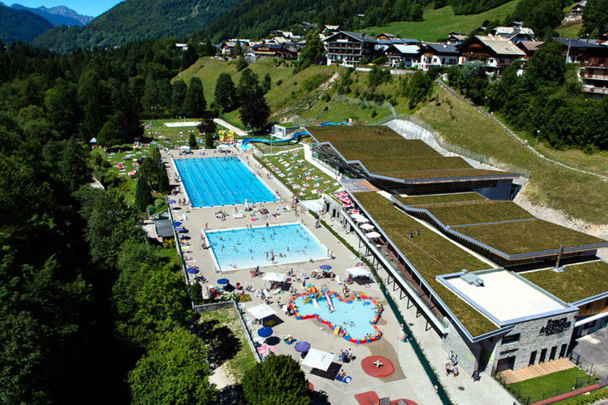 Parc des Dereches, Morzine view