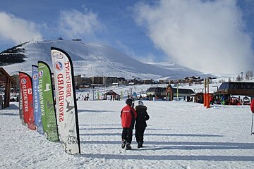 Beginner skiing in Alpe d'Huez 2018